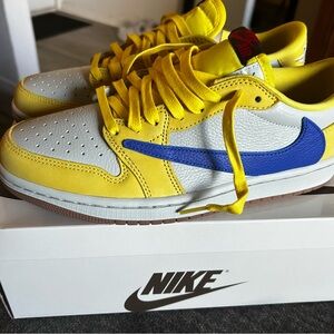 Nike Air Jordan 1 x Travis Scott